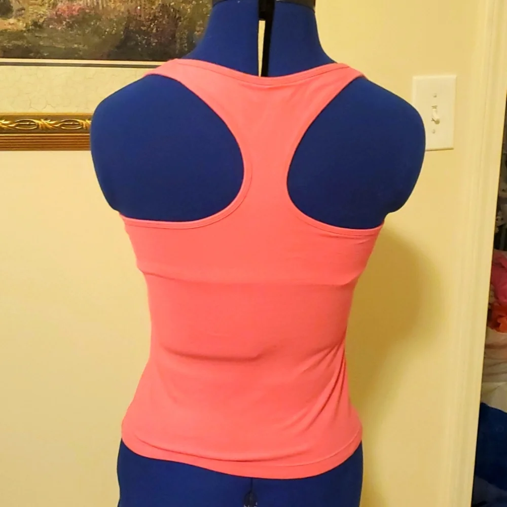 Victoria's secret Racer back workout tank - Picture 3 of 3